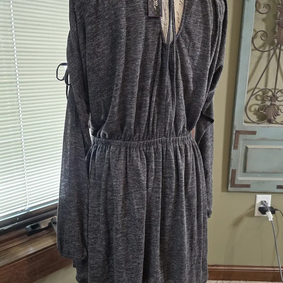 Miss Me Charcoal Long Sleeve Dress - Picture 6 of 8